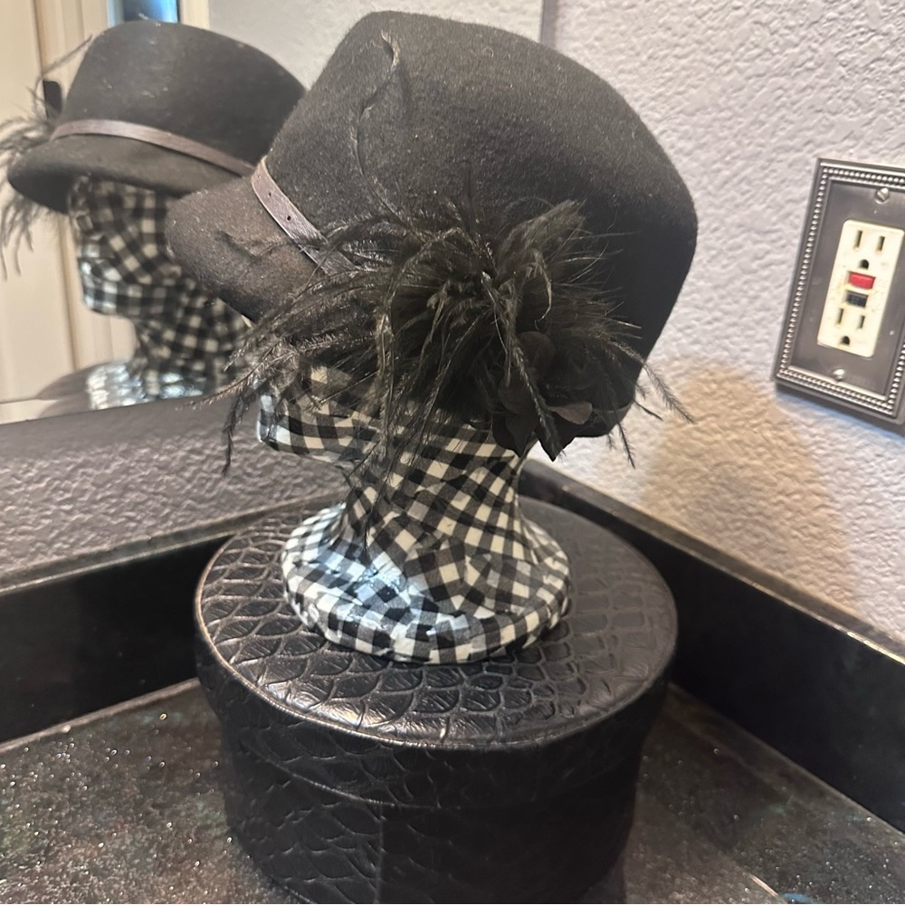 Black Fedora Hat Felt Feathered With Storage Box